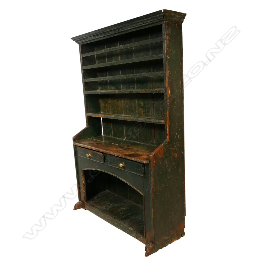 A Victorian country pine kitchen dresser, Image 1++