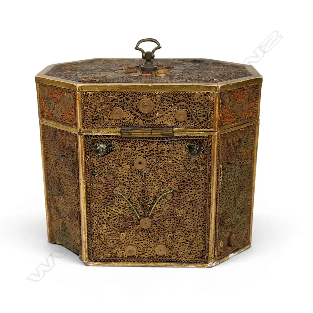 A rare 18thC quillwork tea caddy, Image 1++