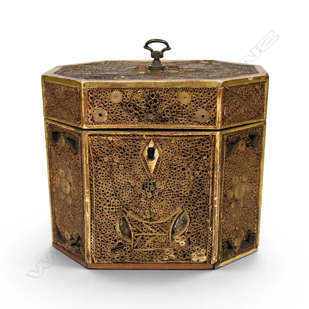A rare 18thC quillwork tea caddy, Image 1++
