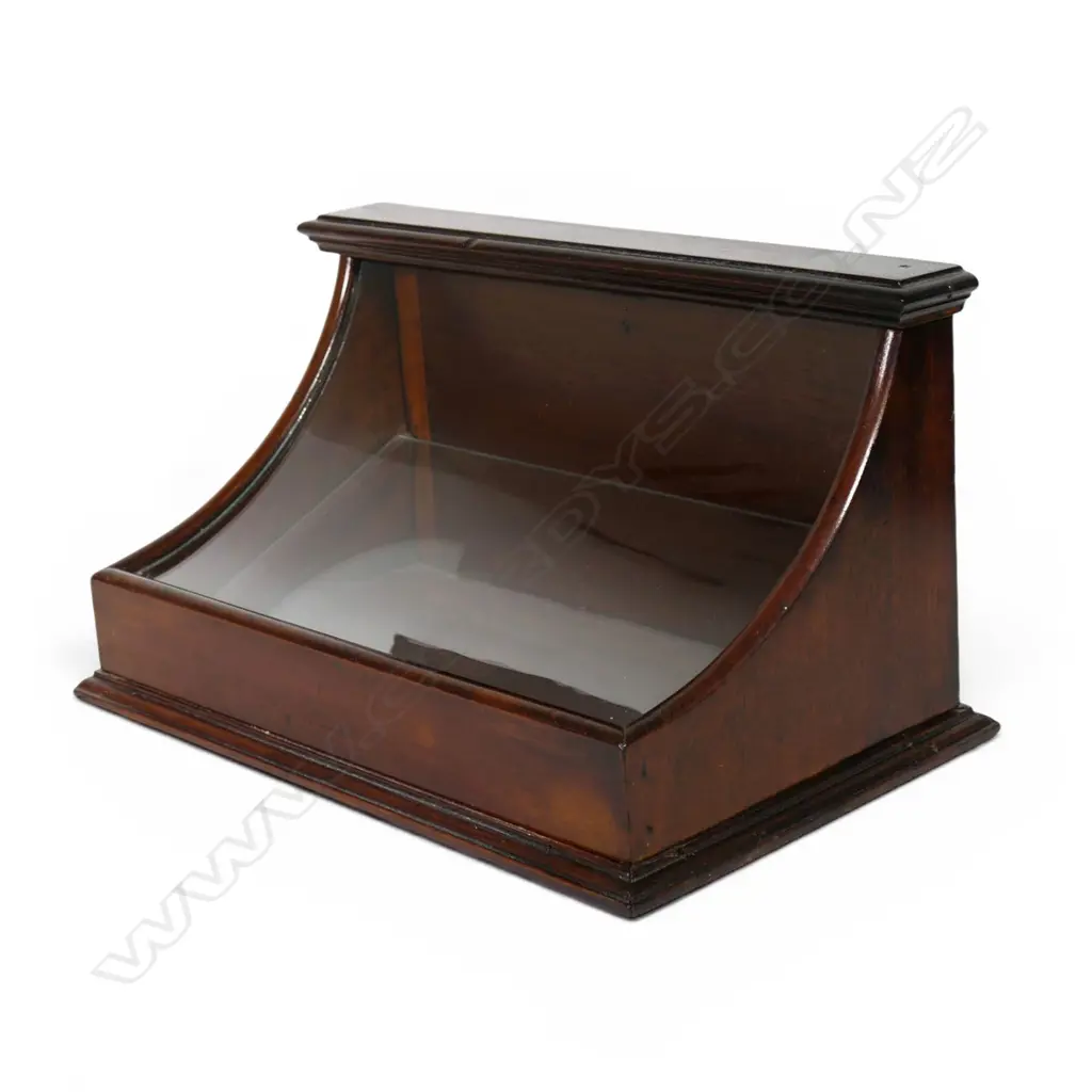 A Victorian mahogany shop counter top small display cabinet, Image 1++