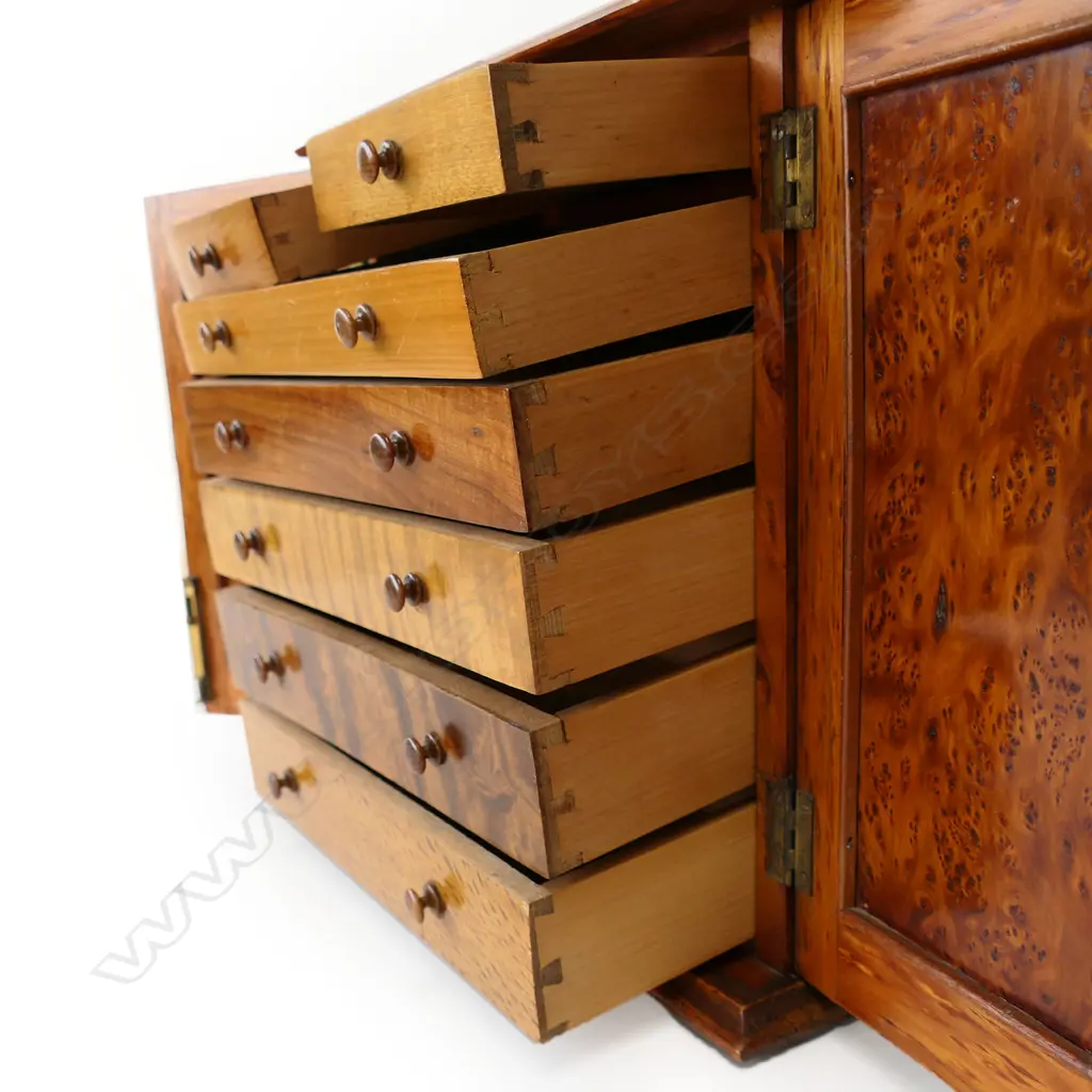A colonial mottled kauri apprentice chest, Image 1++