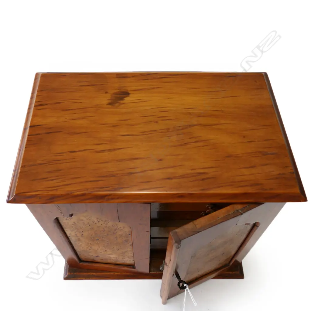 A colonial mottled kauri apprentice chest, Image 1++