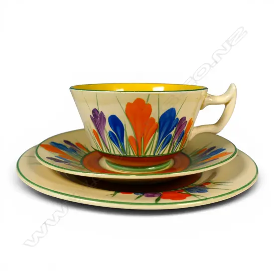A Clarice Cliff Bizarre trio,