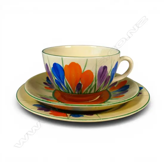 A Clarice Cliff Bizarre trio,