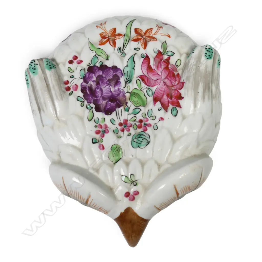 A 19thC Samson porcelain lidded owl jar, Image 1++