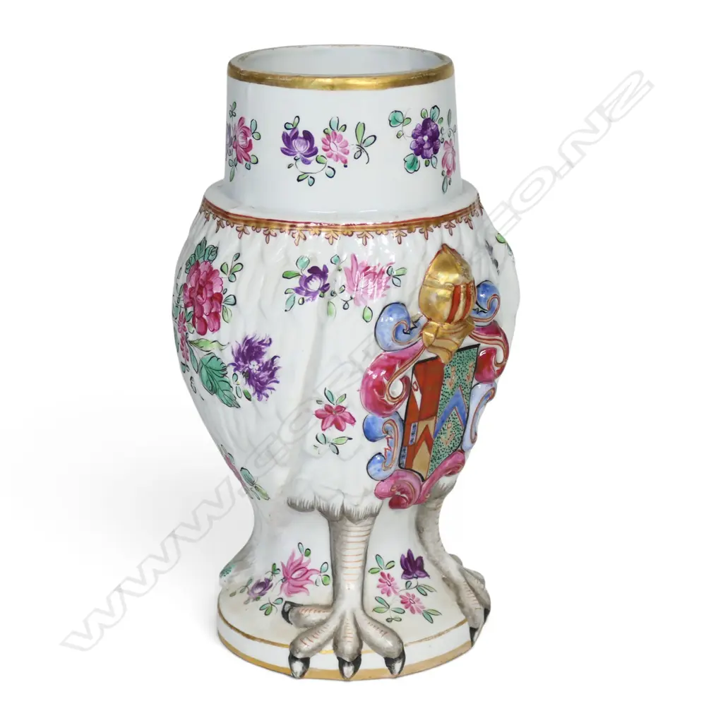 A 19thC Samson porcelain lidded owl jar, Image 1++