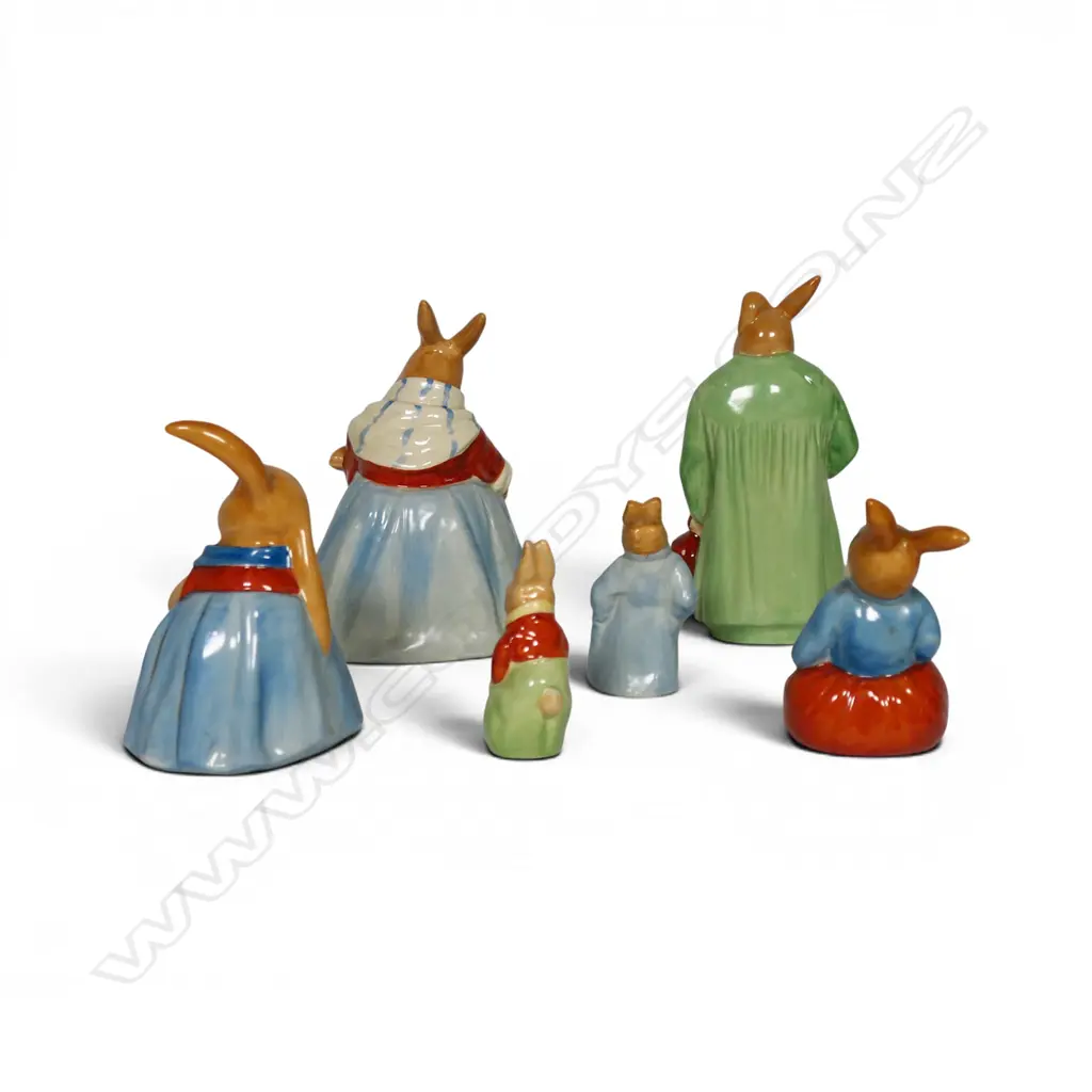 A very Rare Royal Doulton 1939 original Family Bunnykins set of figurines, Image 1++