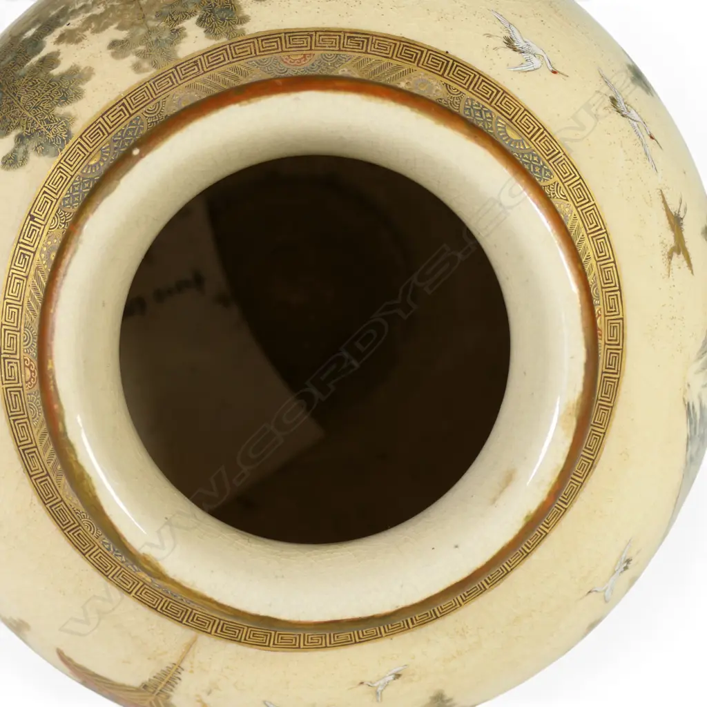 A large Meiji period Satsuma vase, Image 1++