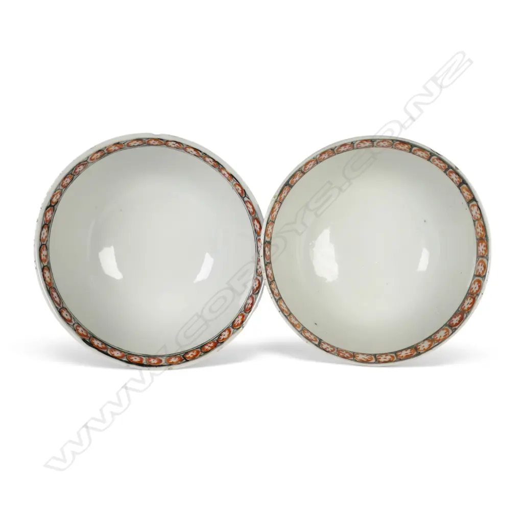 A pair of 18thC famile rose tea bowls, Image 1++