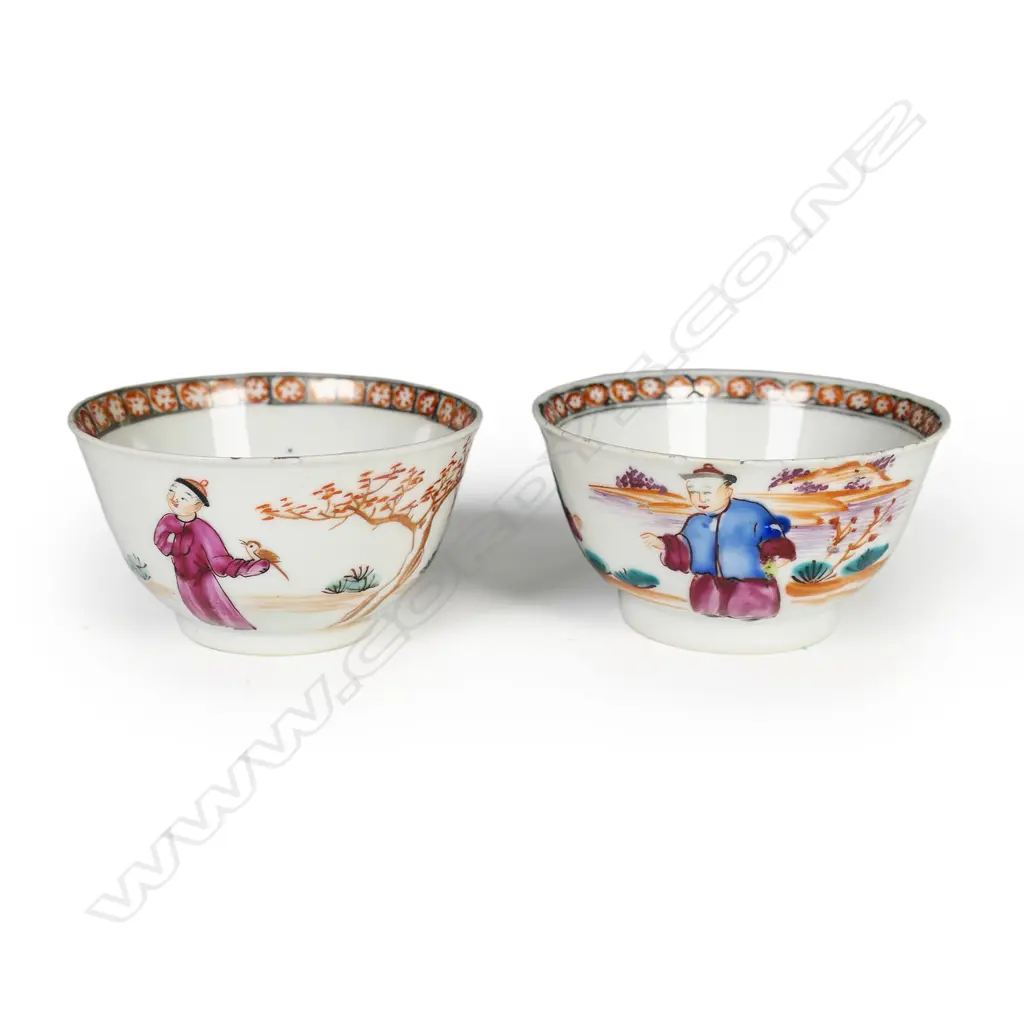 A pair of 18thC famile rose tea bowls, Image 1++