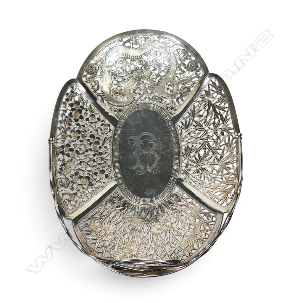 A Wang Hing c.1900 Chinese silver basket, Image 1++