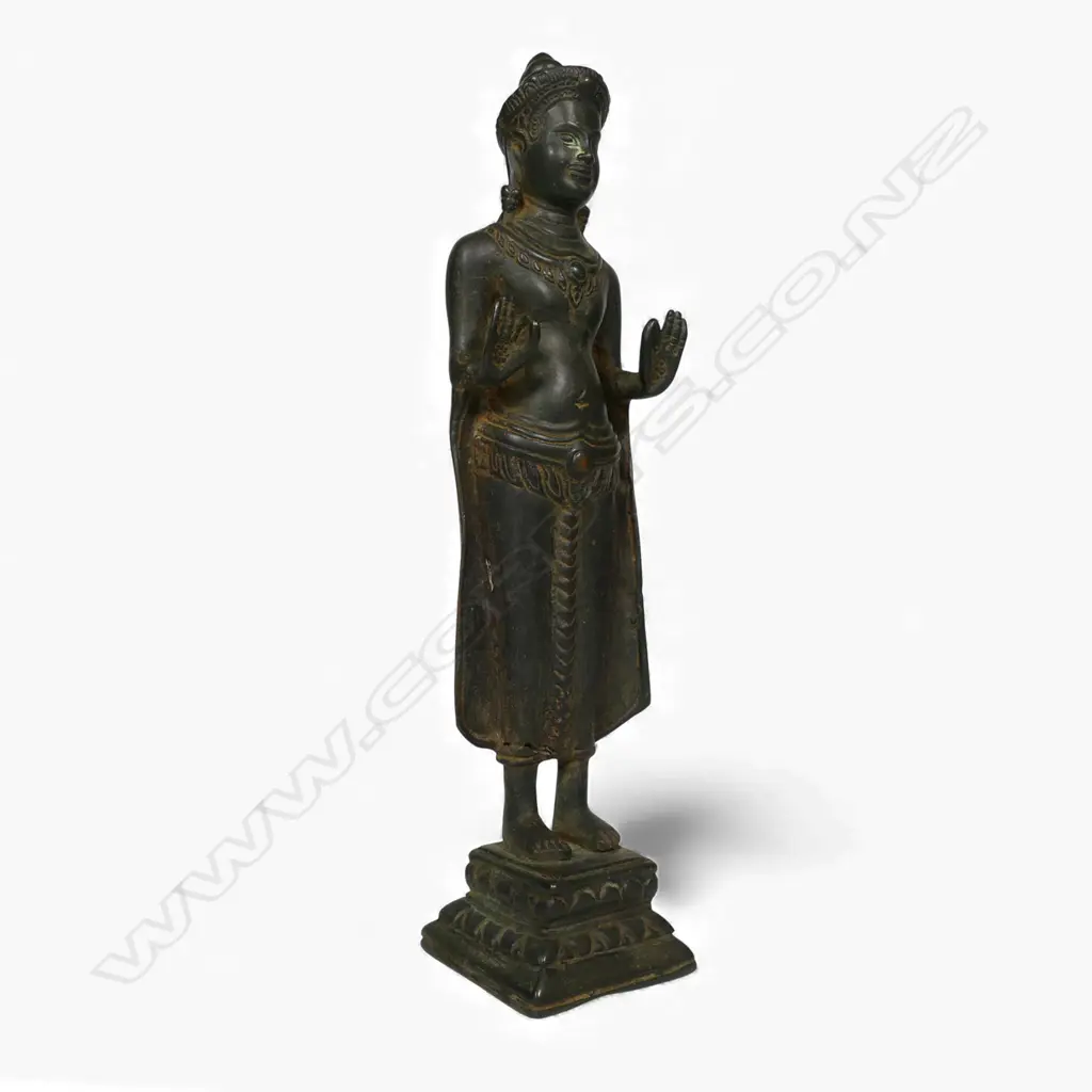 A Khmer bronze Buddha, Image 1++
