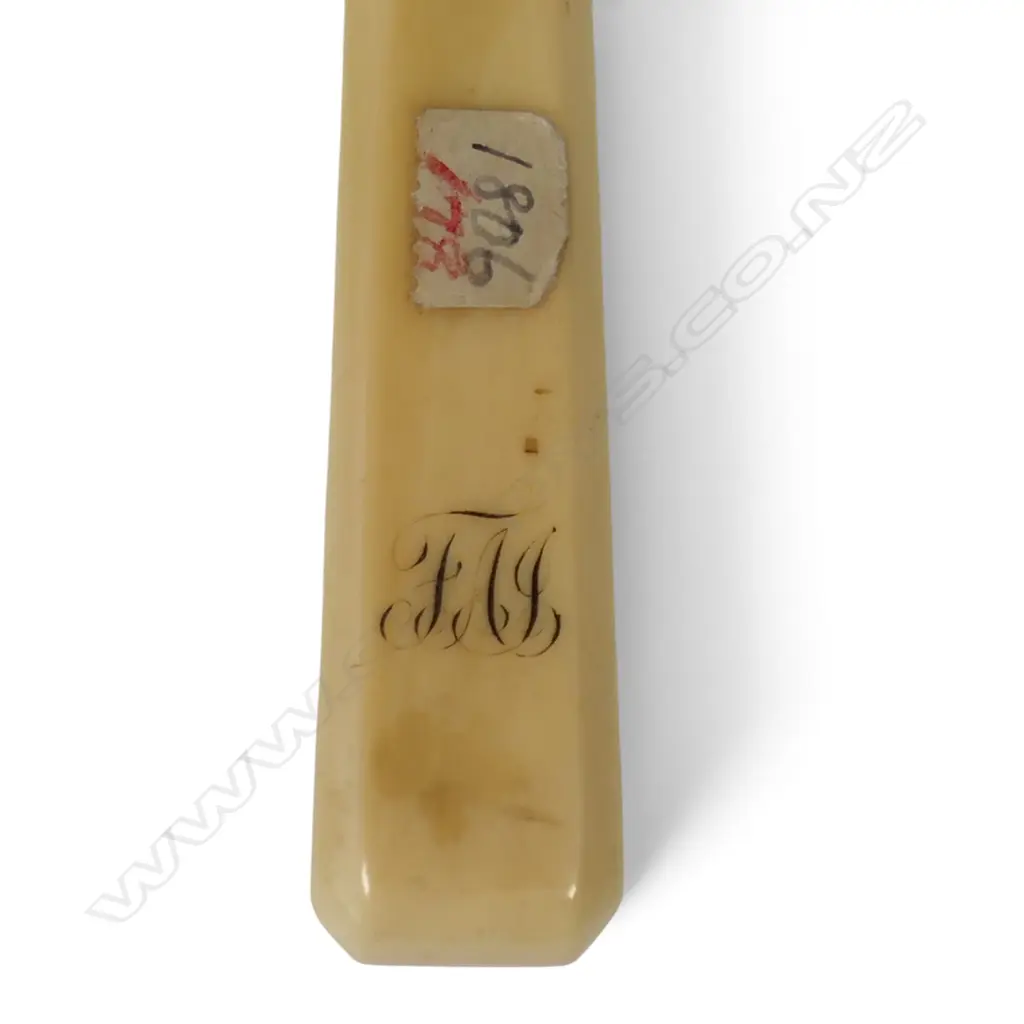 A George III silver bladed stilton cheese scoop, Image 1++