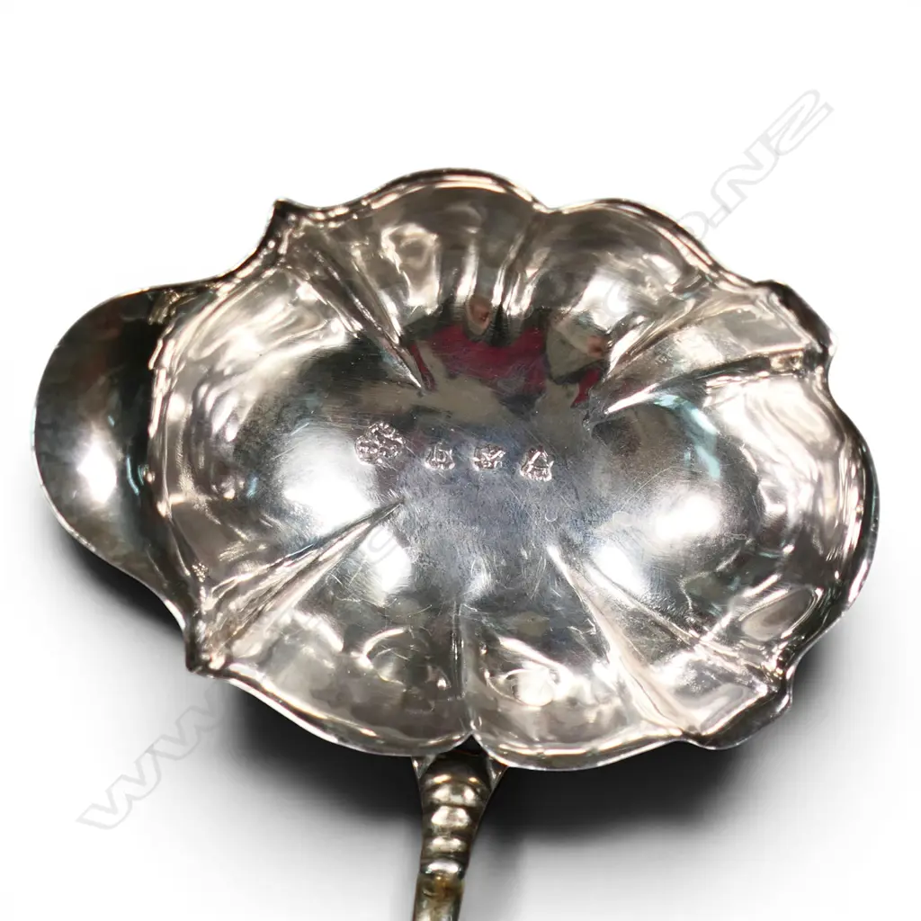 A London 1751 silver bowled toddy ladle, Image 1++