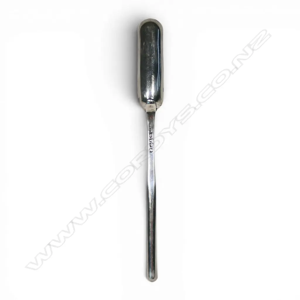 A George III silver double ended marrow scoop, Image 1++