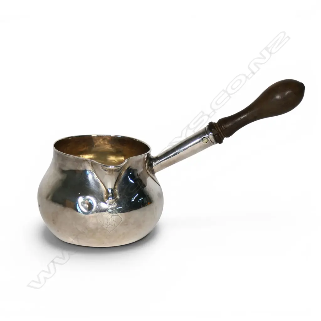 An 18thC sterling silver brandy warmer, Image 1++