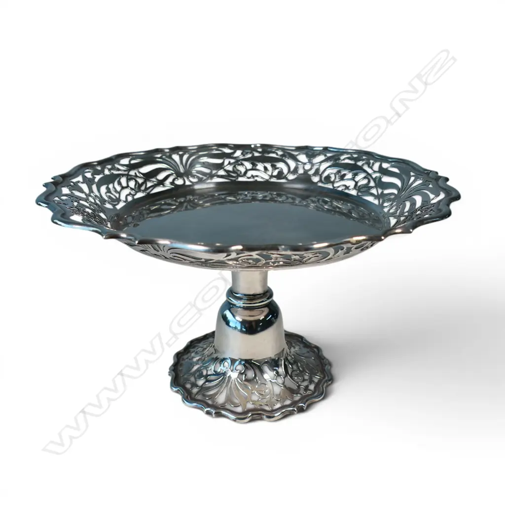 A quality elegant silver tazza, Image 1++