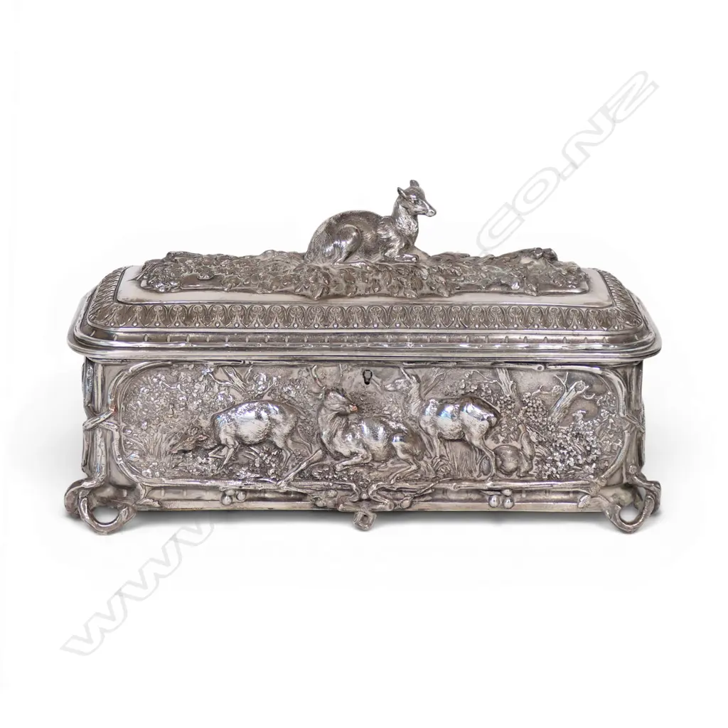 A fancy Victorian heavy silver plate casket, Image 1++