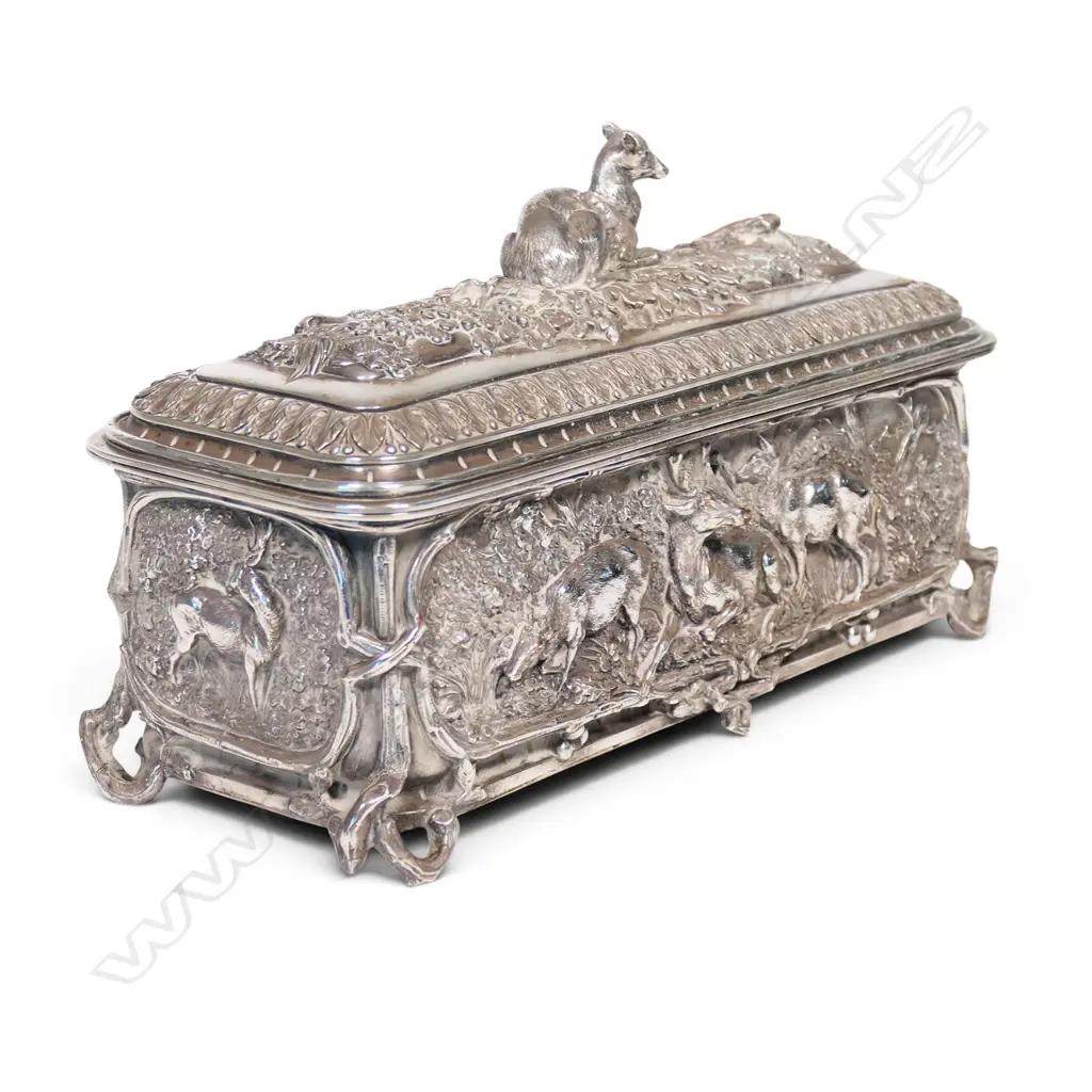 A fancy Victorian heavy silver plate casket, Image 1++