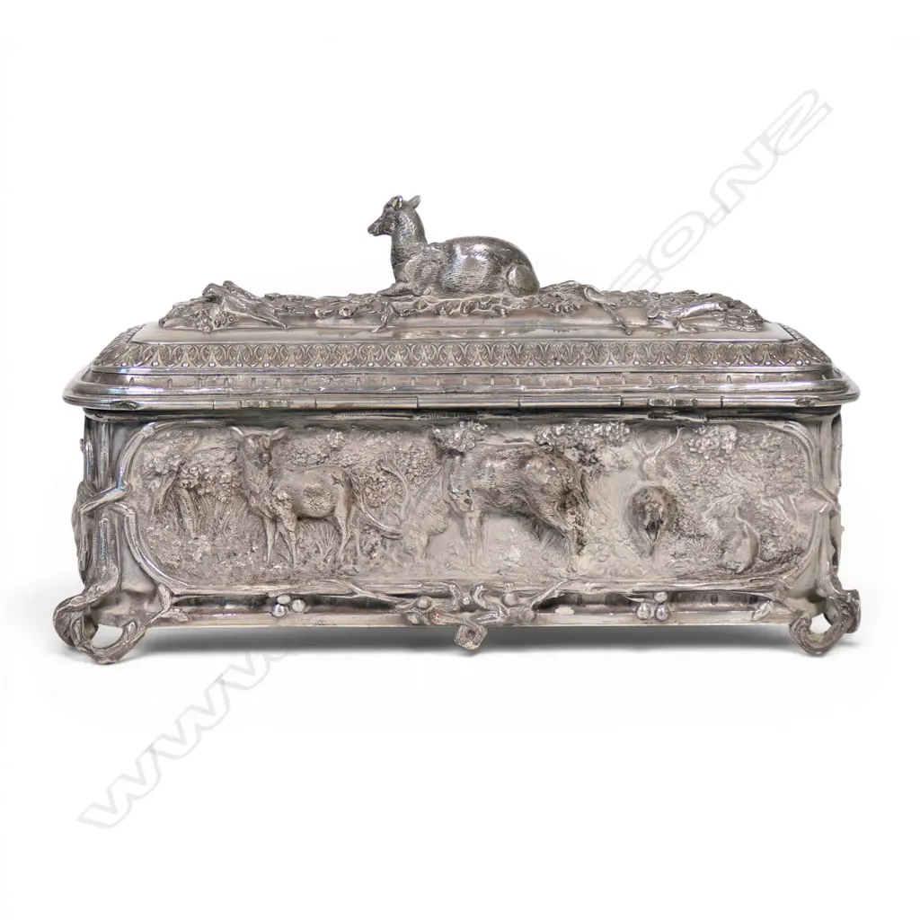 A fancy Victorian heavy silver plate casket, Image 1++