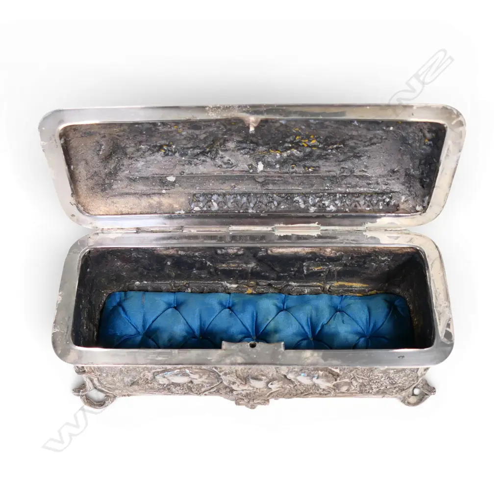 A fancy Victorian heavy silver plate casket, Image 1++