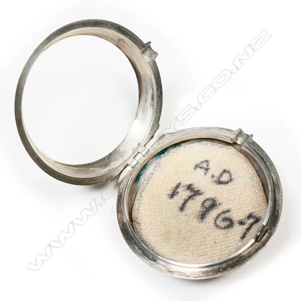 A George III Samuel Holmes silver pair cased verge pocket watch, Image 1++