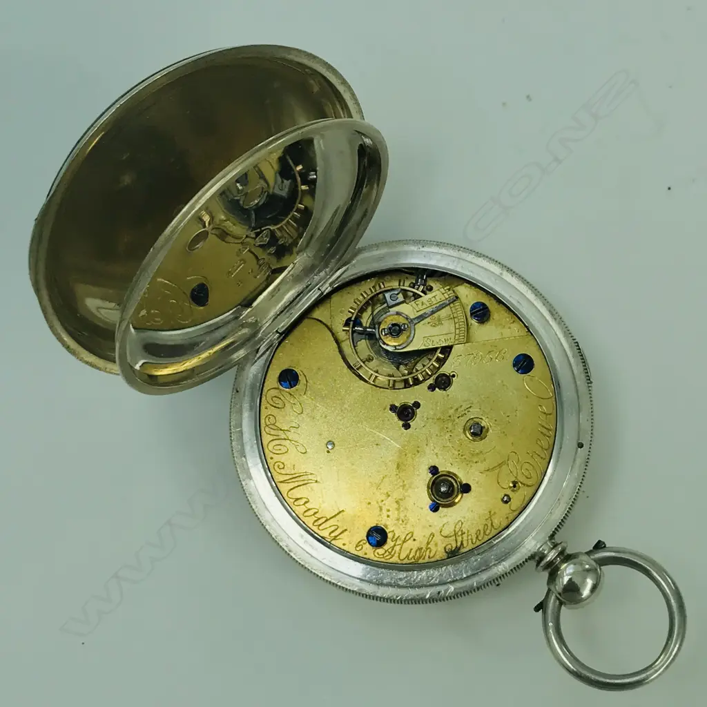 A good Victorian silver open face centre seconds chronograph pocket watch by C.H. Moody of Crewe, Image 1++