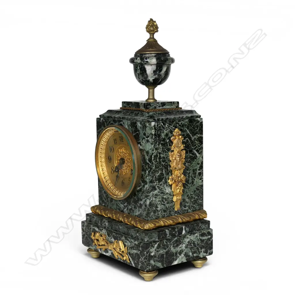 A 19thC French style mantel clock, Image 1++