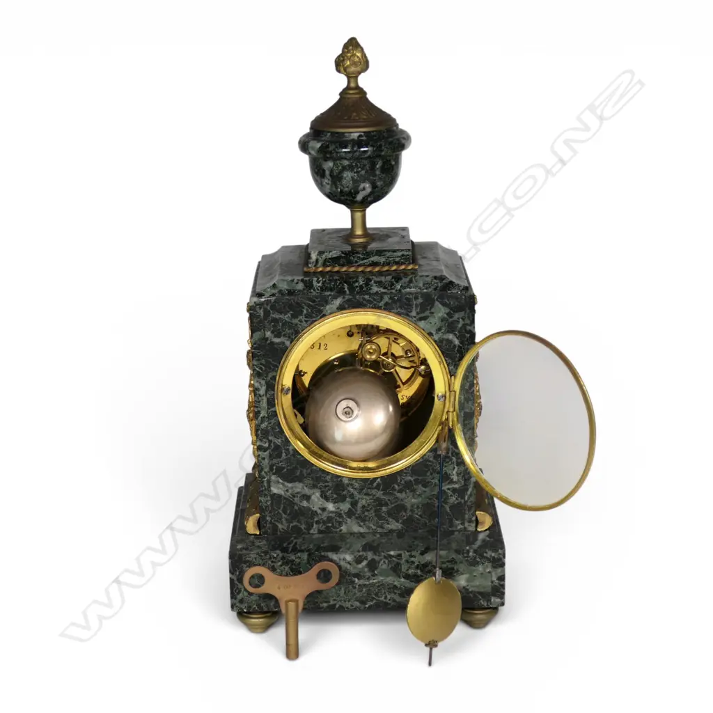 A 19thC French style mantel clock, Image 1++