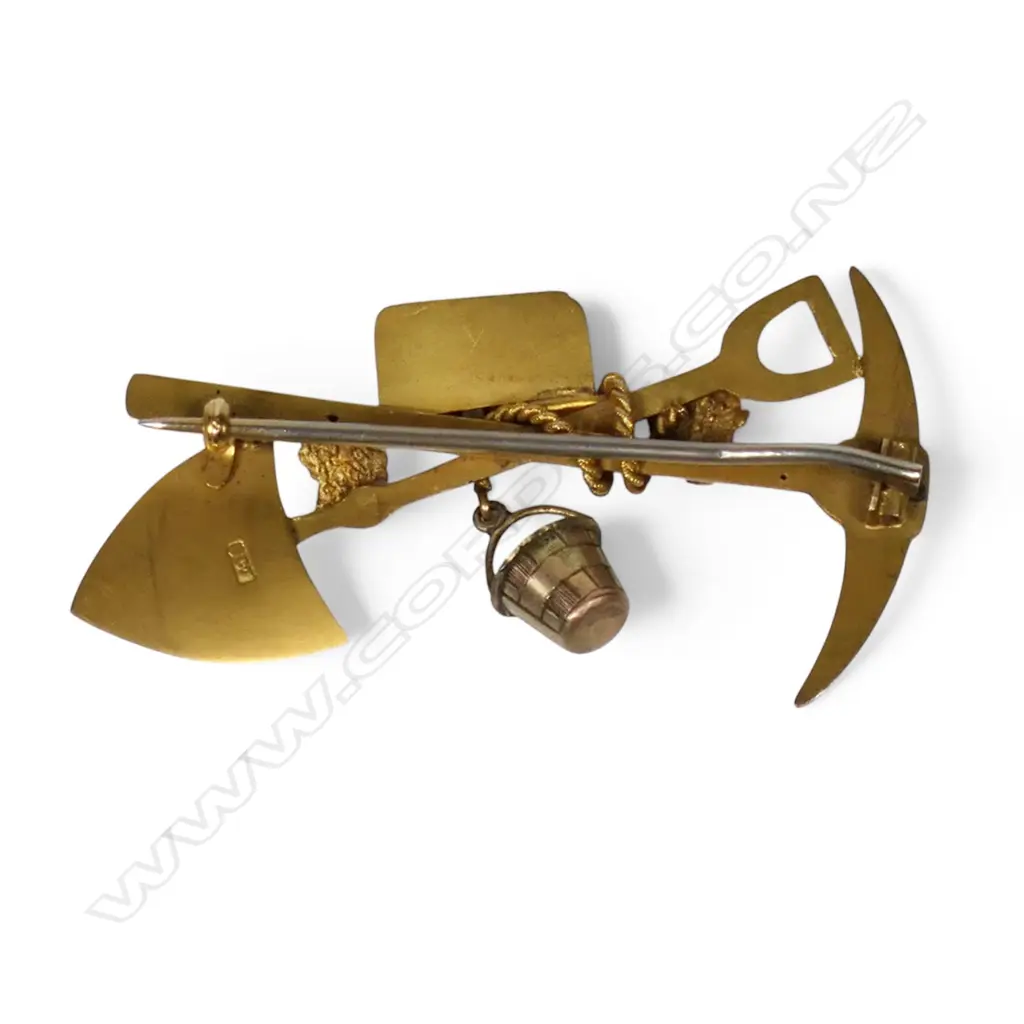 A c.1900 9ct gold miner's brooch, Image 1++