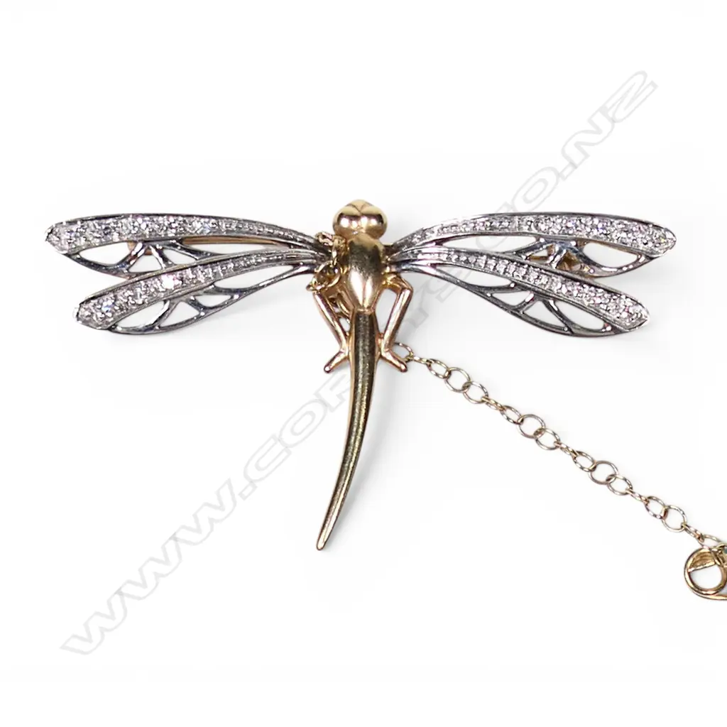 A vintage 9ct rose gold and diamond dragonfly brooch, Image 1++