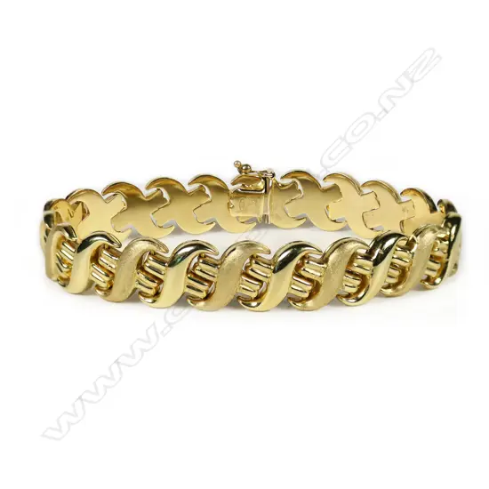 An H. Stern vintage 18ct yellow gold bracelet