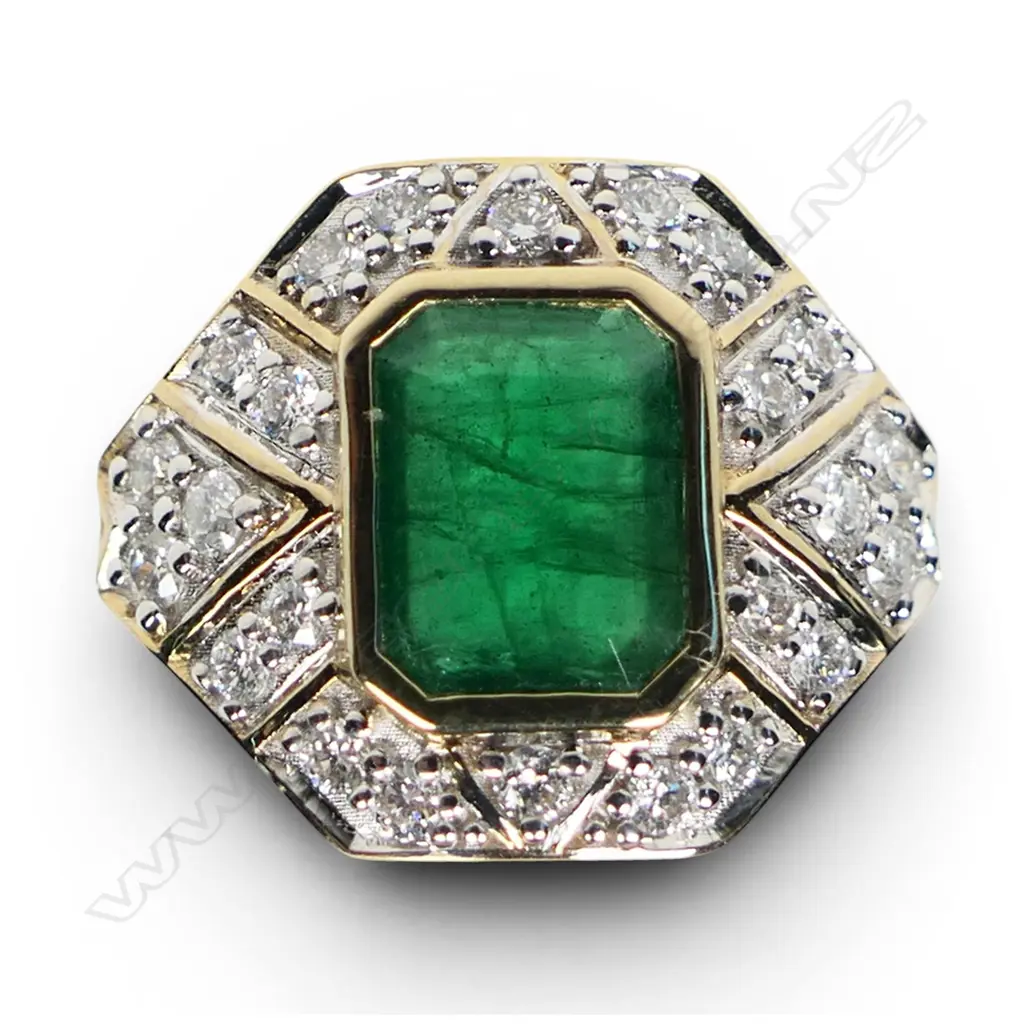 A 14ct gold emerald and diamond Art Deco style ring, Image 1++