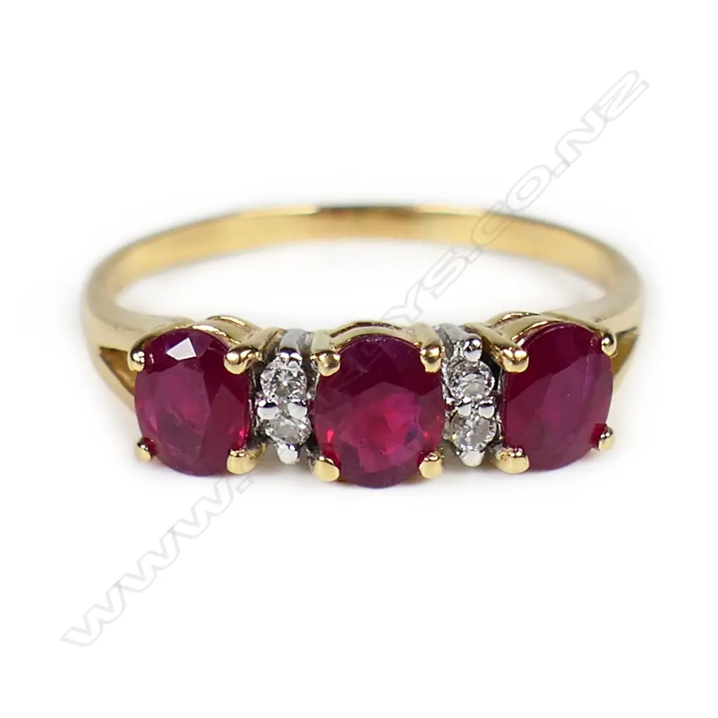 An 18ct yellow gold ruby and diamond ring, Image 1++