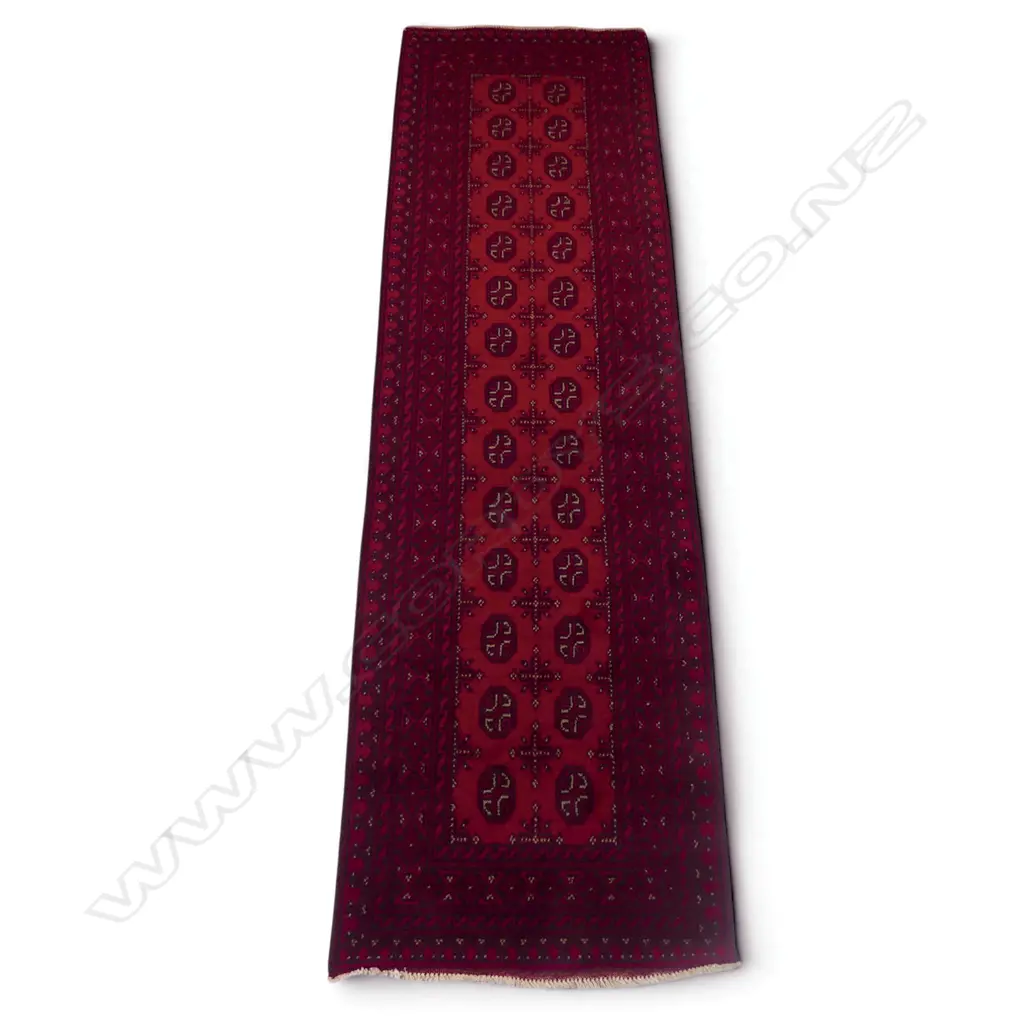 A hand-knotted Turkman runner, Image 1++