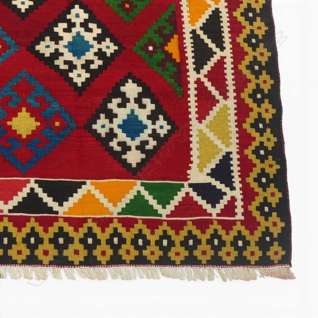 A hand-woven Persian Kilim rug, Image 1++