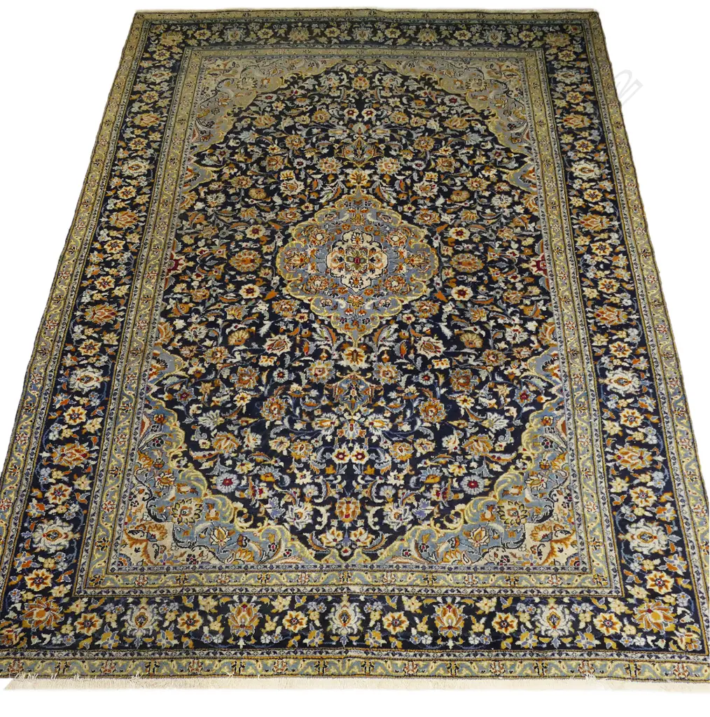A large hand-knotted Persian carpet, Image 1++