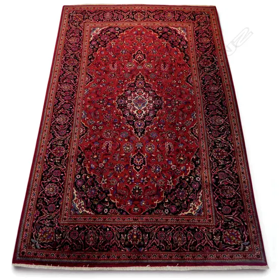 A fine hand-knotted Kashan carpet,
