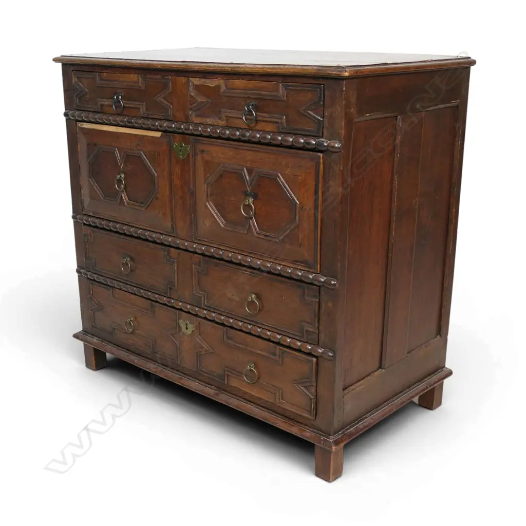 A Georgian oak Jacobean-style chest of drawers, Image 1++