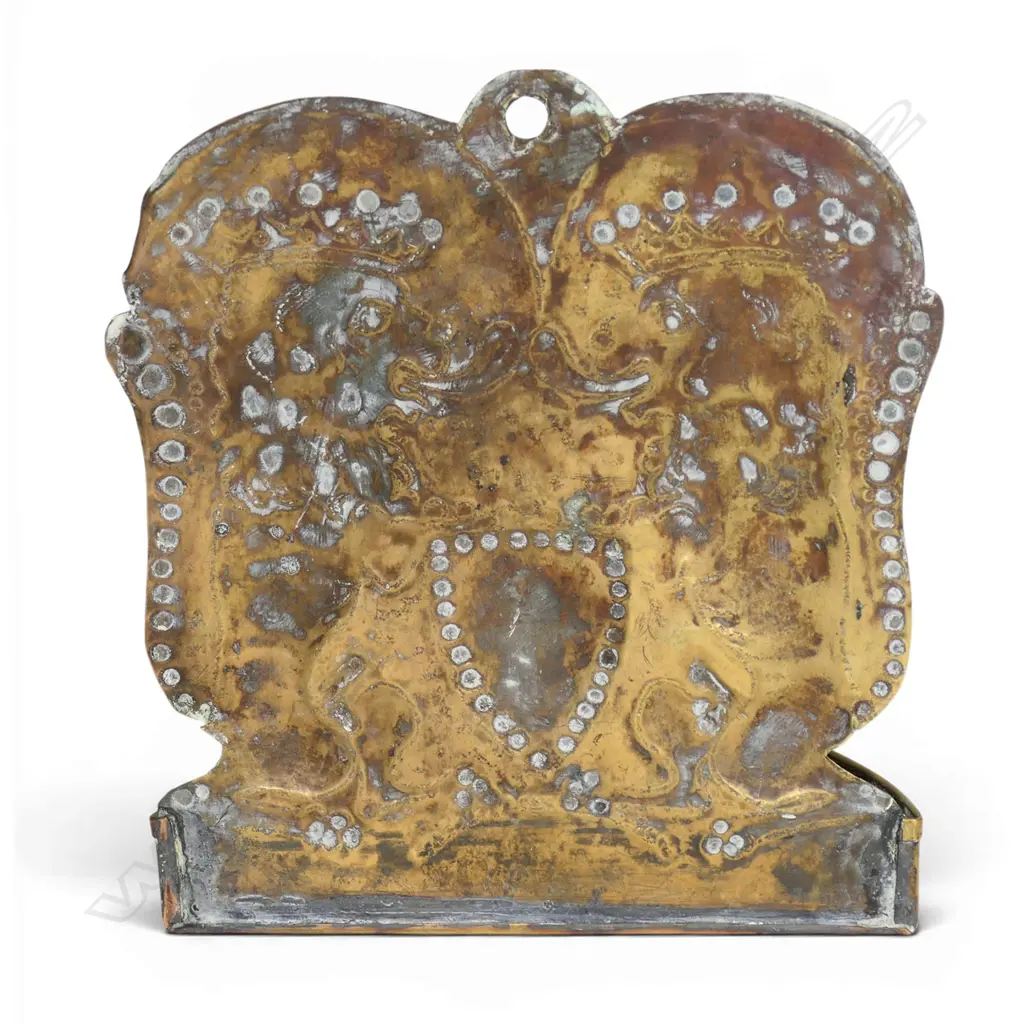 A Dutch 18thC brass candle sconce, Image 1++
