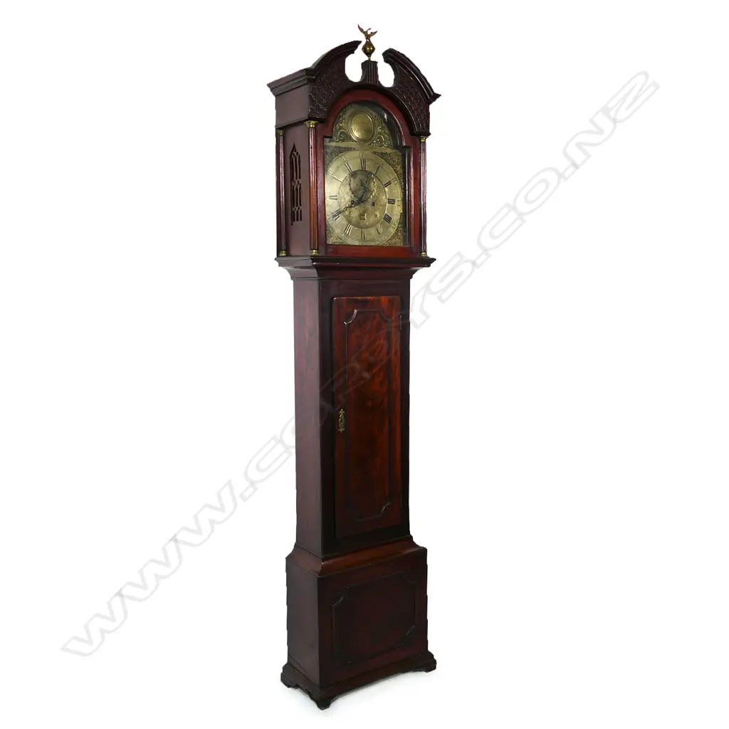 An 18thC mahogany long case clock, Image 1++