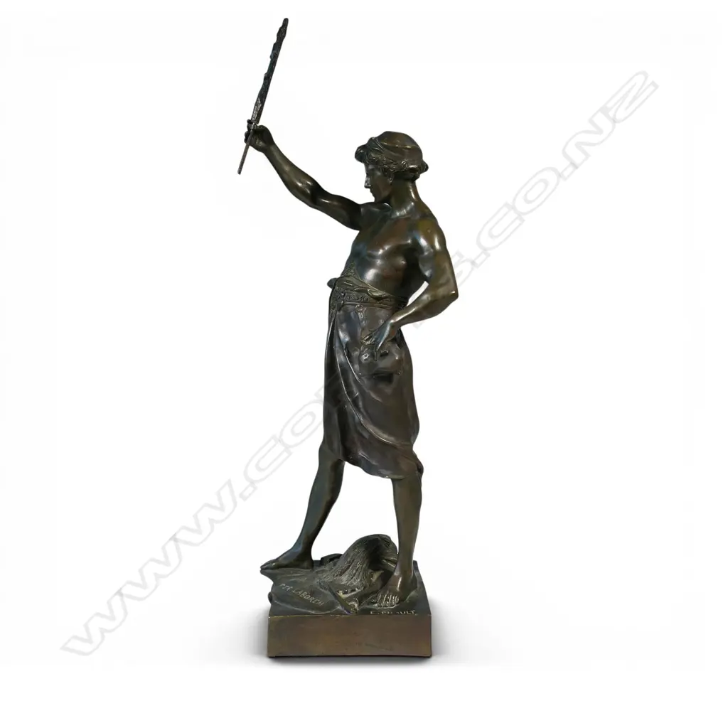 A bronze sculpture entitled ‘Per Laborem’, Image 1++