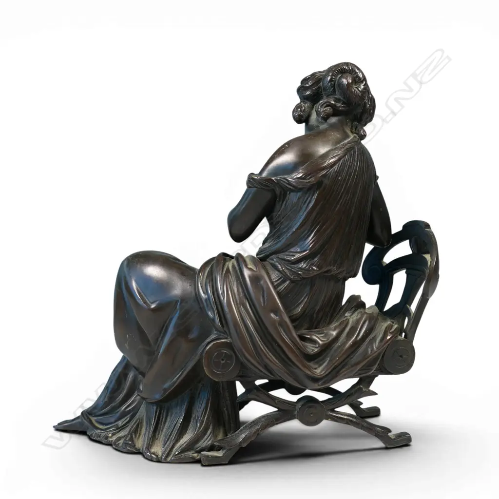 A bronze sculpture of a classical lady, Image 1++