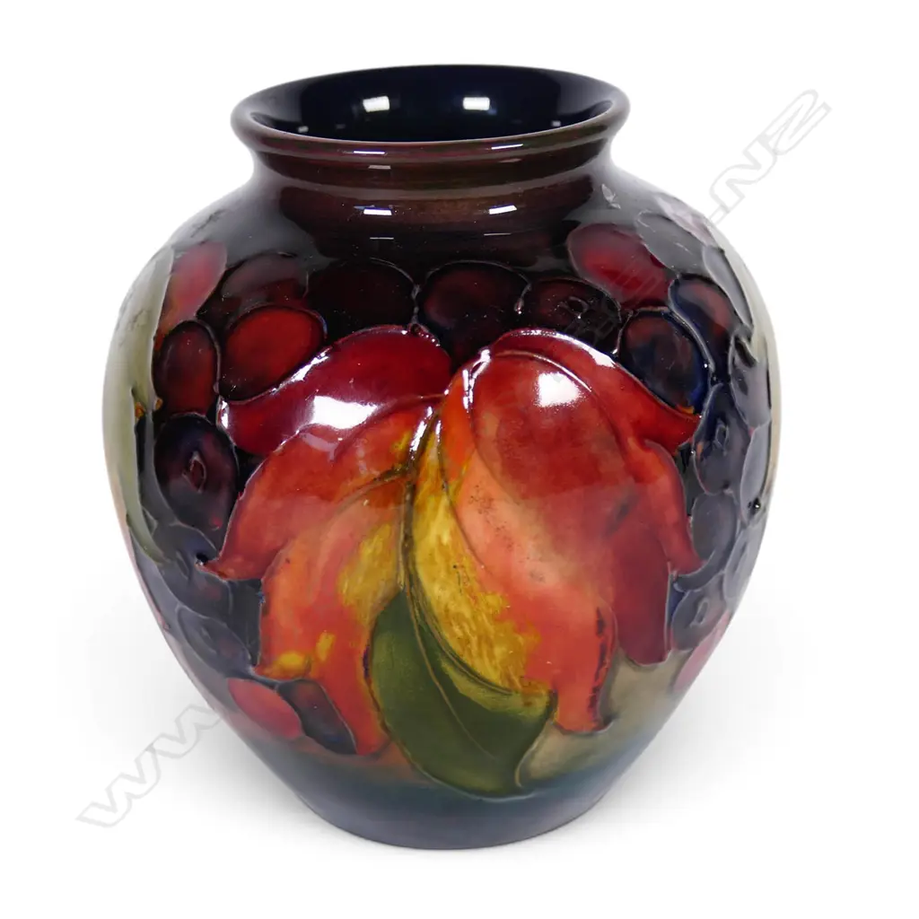 A William Moorcroft flambé Leaf and Berry vase, Image 1++