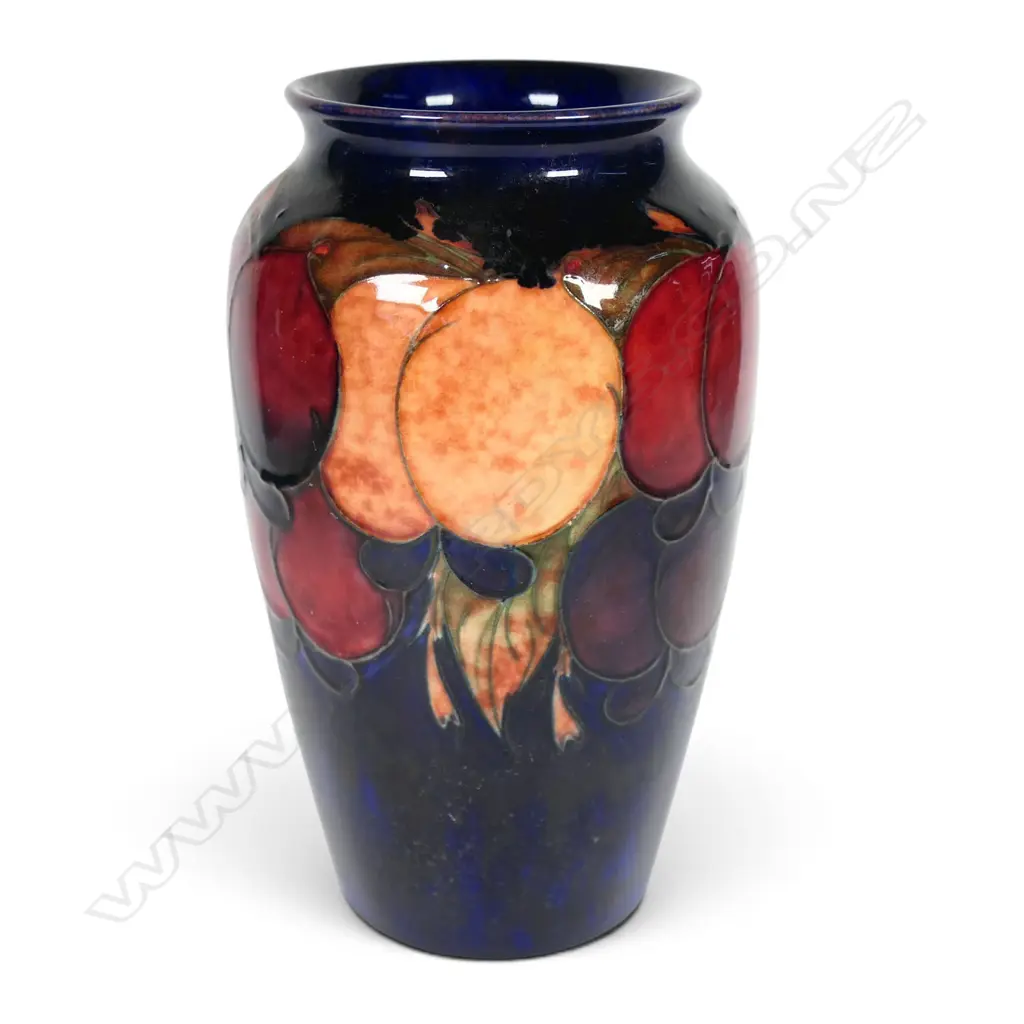 A William Moorcroft flambé vase, Image 1++