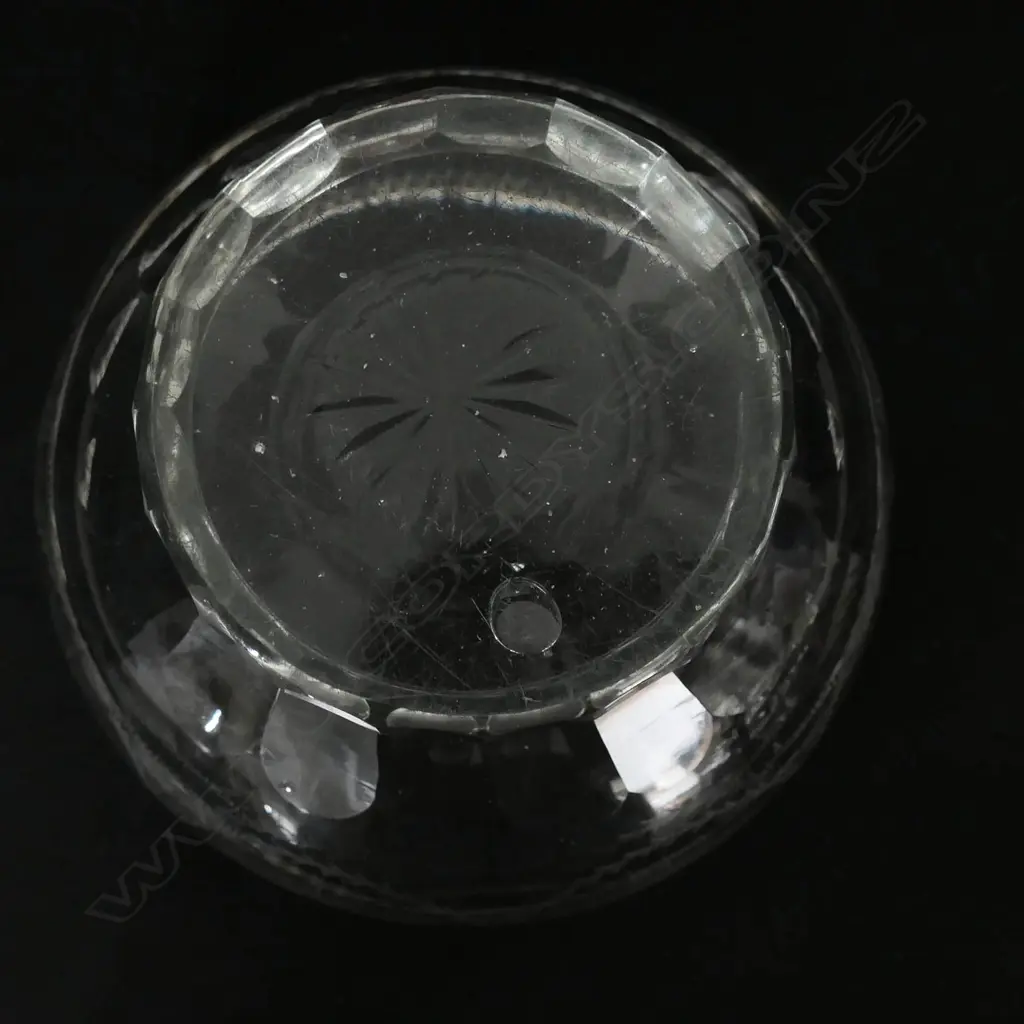 A 19thC Continental crystal pedestal bowl, Image 1++