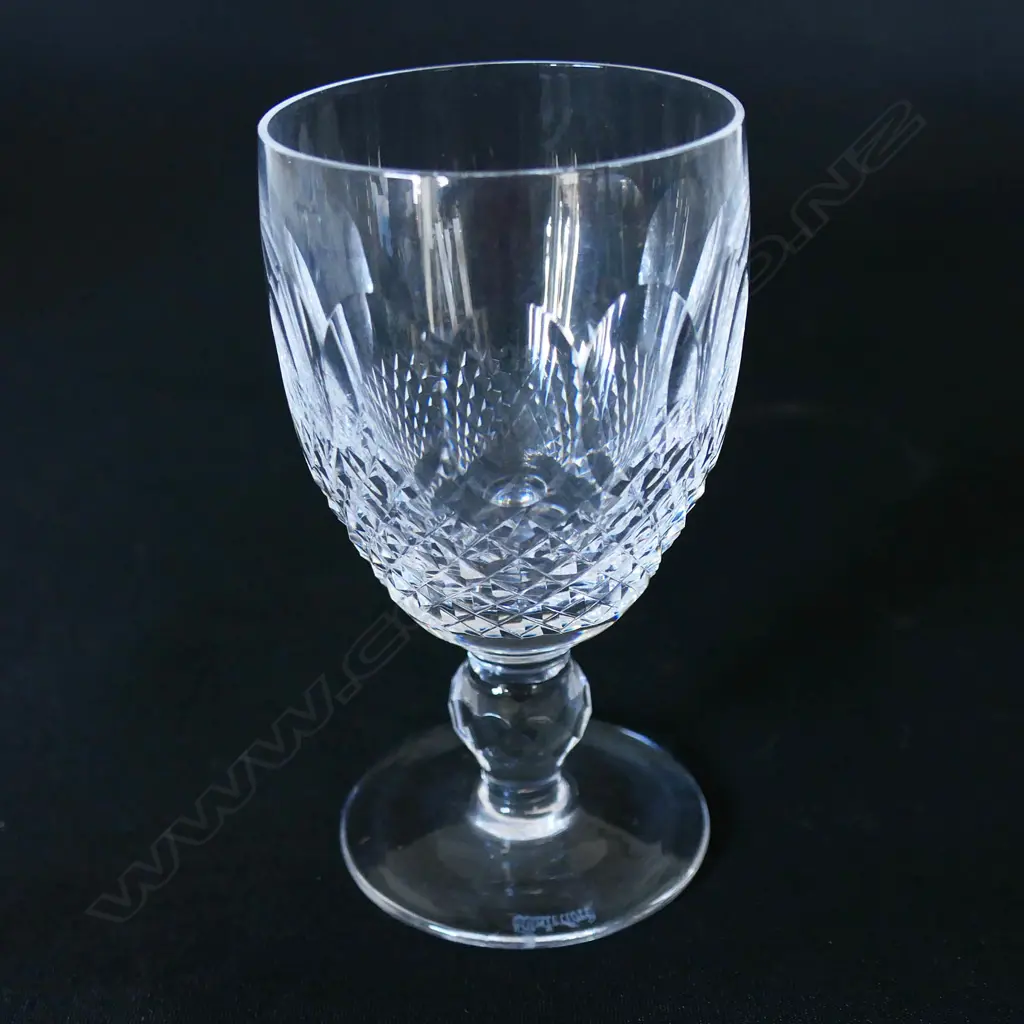 A set of eight Waterford crystal short-stem wine glasses, Image 1++