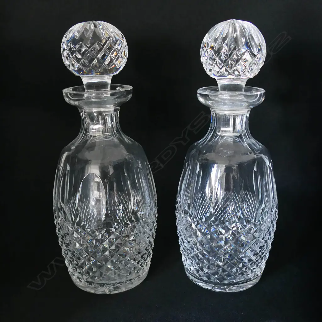 A pair of Waterford cut crystal decanters, Image 1++