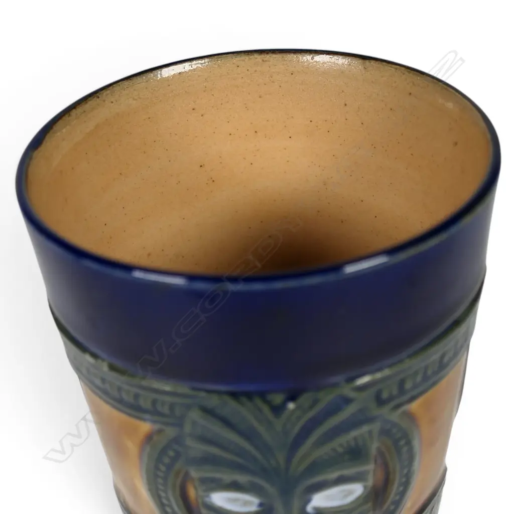 A Royal Doulton 'Māori Art' tall beaker, Image 1++