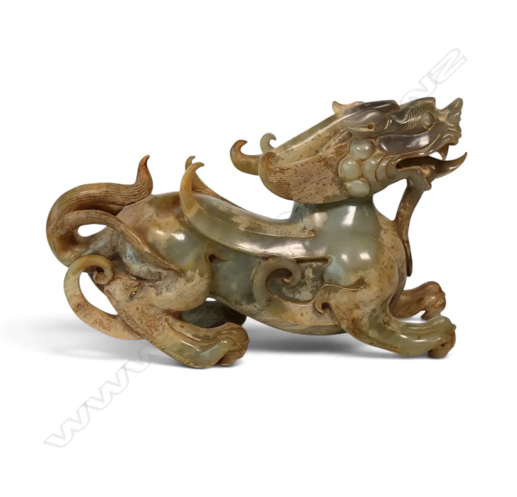 Reputedly old Chinese hand carved jade bixie, Image 1++